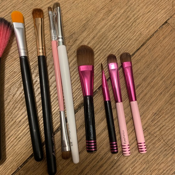 GIANT Brush Bundle w/*BONUS* Face Sponge - Picture 5 of 8